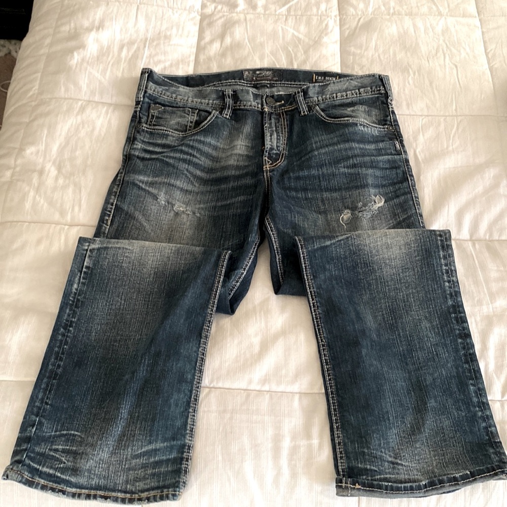 Men’s size 36x30, Silver Jeans, “Gordie” distressed style, EUC